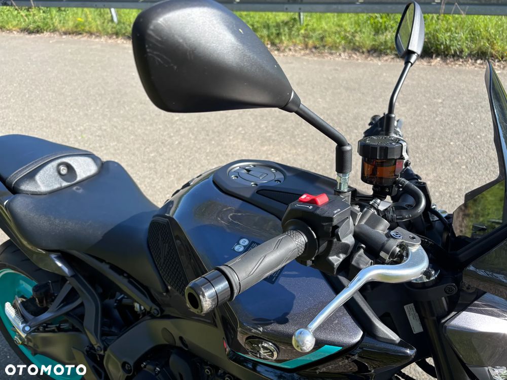 Yamaha MT - 16