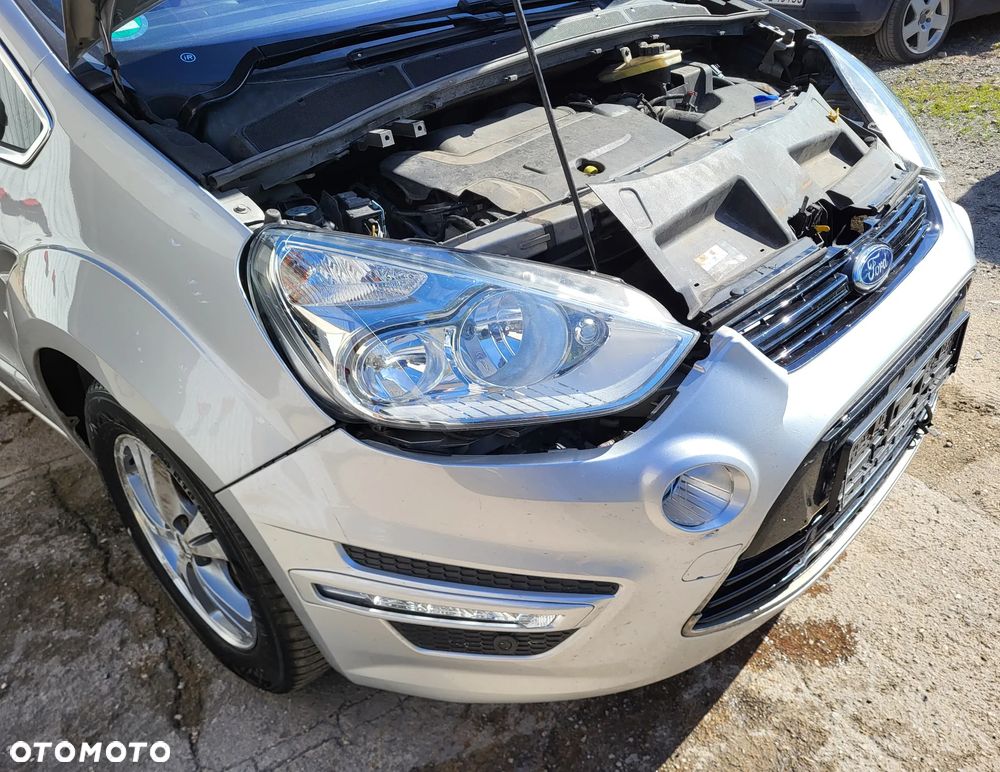 Ford S-Max 2.0 TDCi DPF Titanium - 24