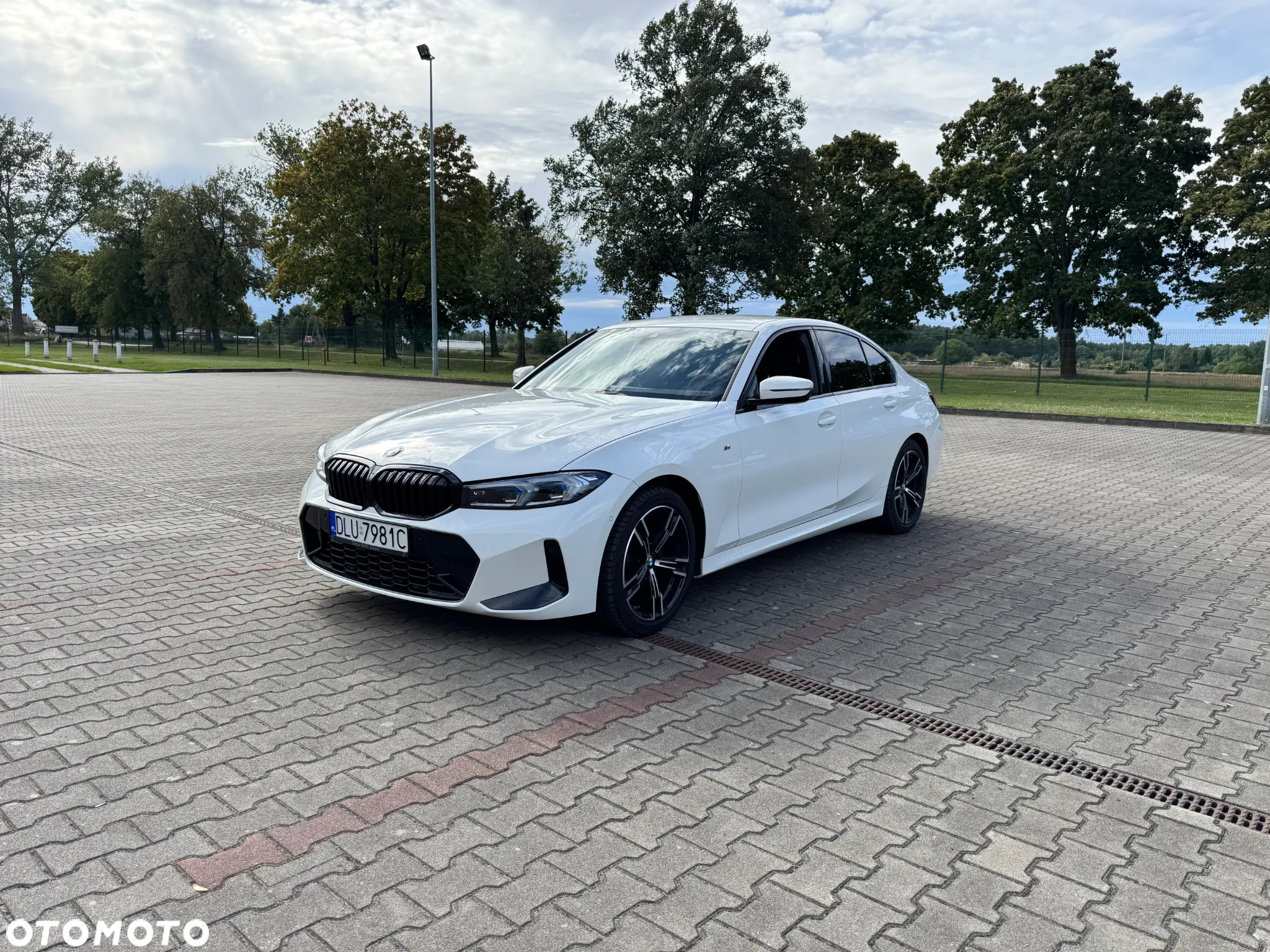 BMW Seria 3 318i - 3