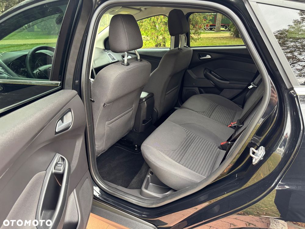 Ford Focus - 30