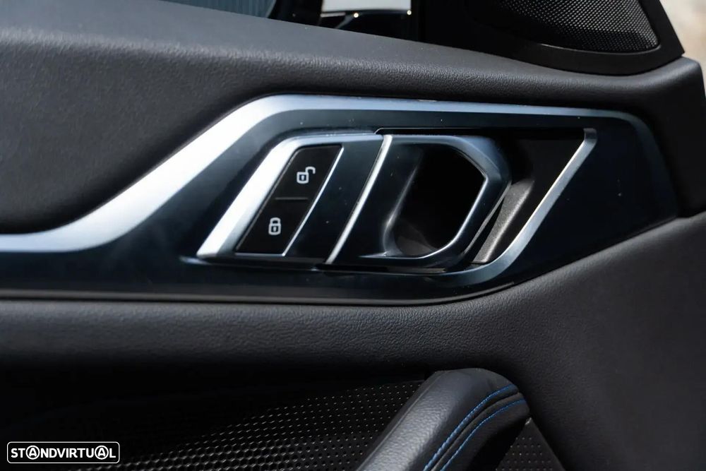 BMW i4 eDrive40 Pack Desportivo M - 48