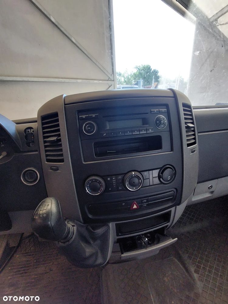 Mercedes-Benz SPRINTER - 18