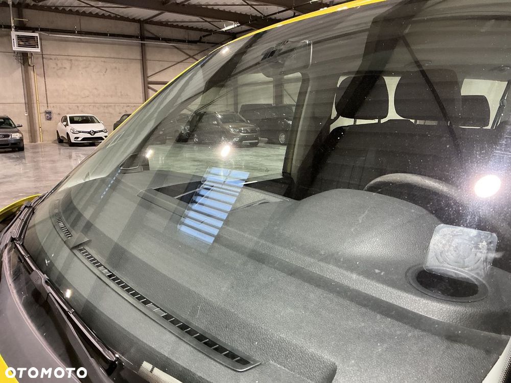 Volkswagen Caravelle 2.0 TDI L1 Trendline - 32