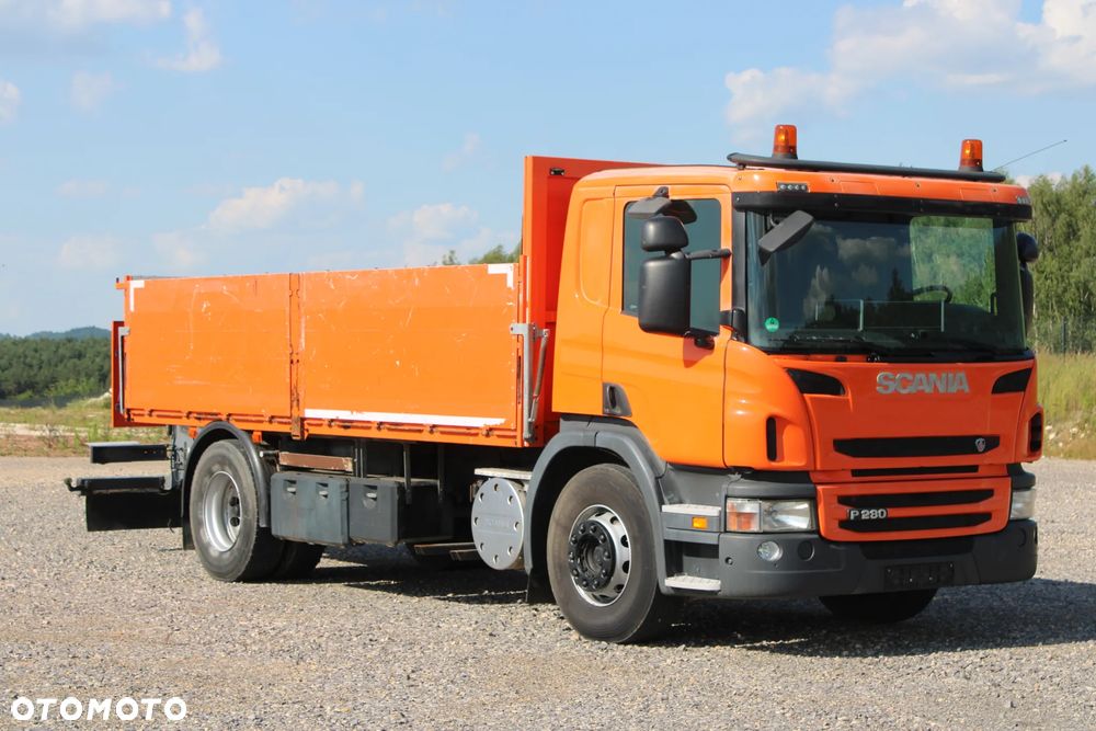 Scania P280 OPTICRUISE Automat ze sprzęgłem Niski przebieg tylko 256 000 km Blokada mostu Rama Beczka Asenizacyjna Hakowiec Wywrotka HDS - 4