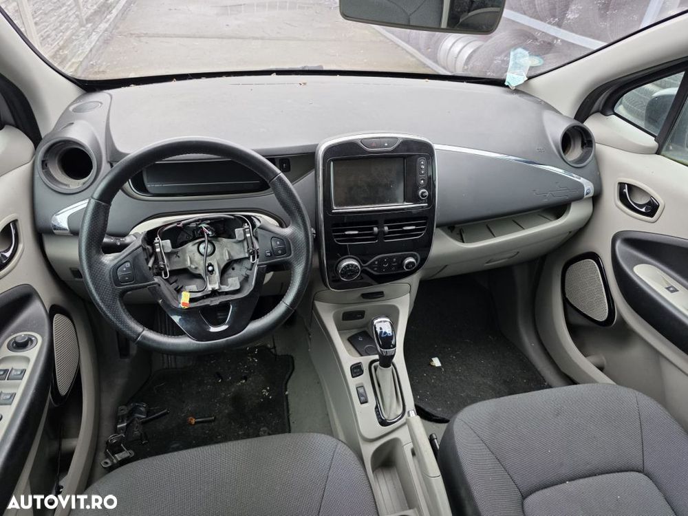 PLANSA BORD RENAULT ZOE - 1