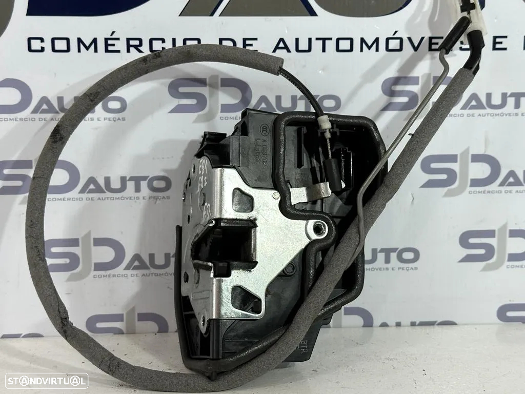 Fecho Frente Direito - BMW E82 (Série 1 Coupe) - 3