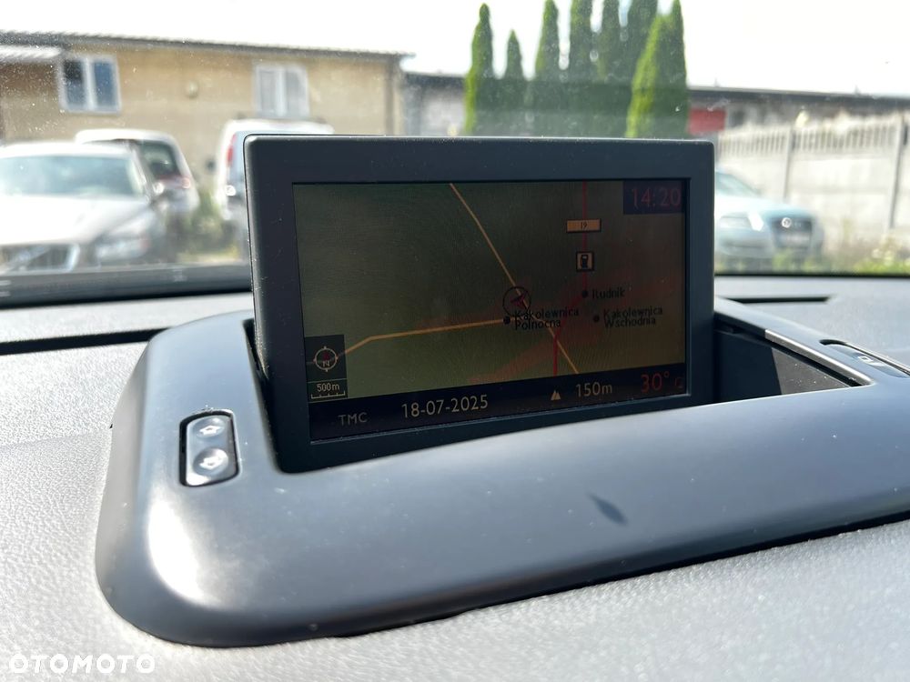 Peugeot 3008 1.6 HDi Premium - 23