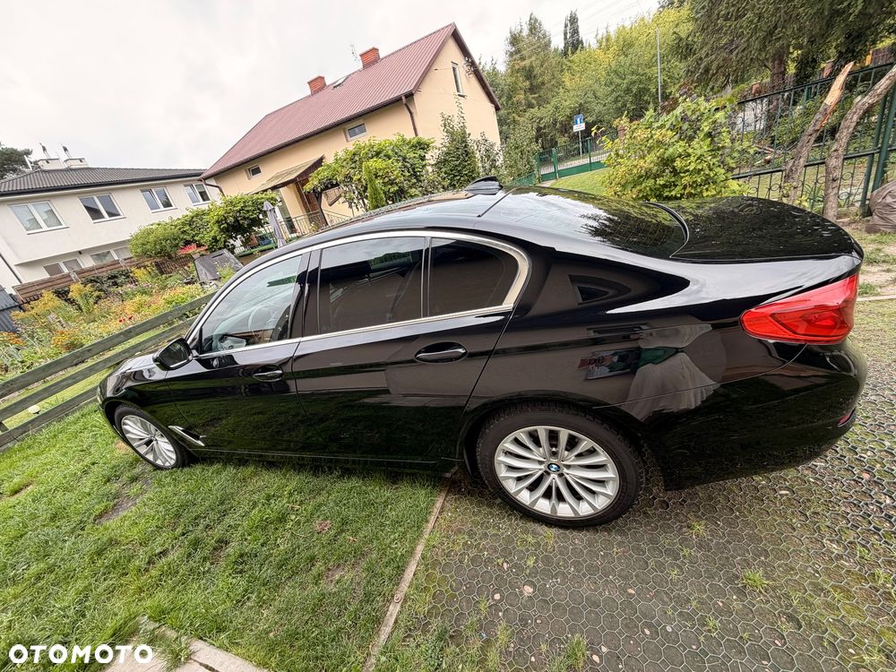 BMW Seria 5 520d Luxury Line sport - 4