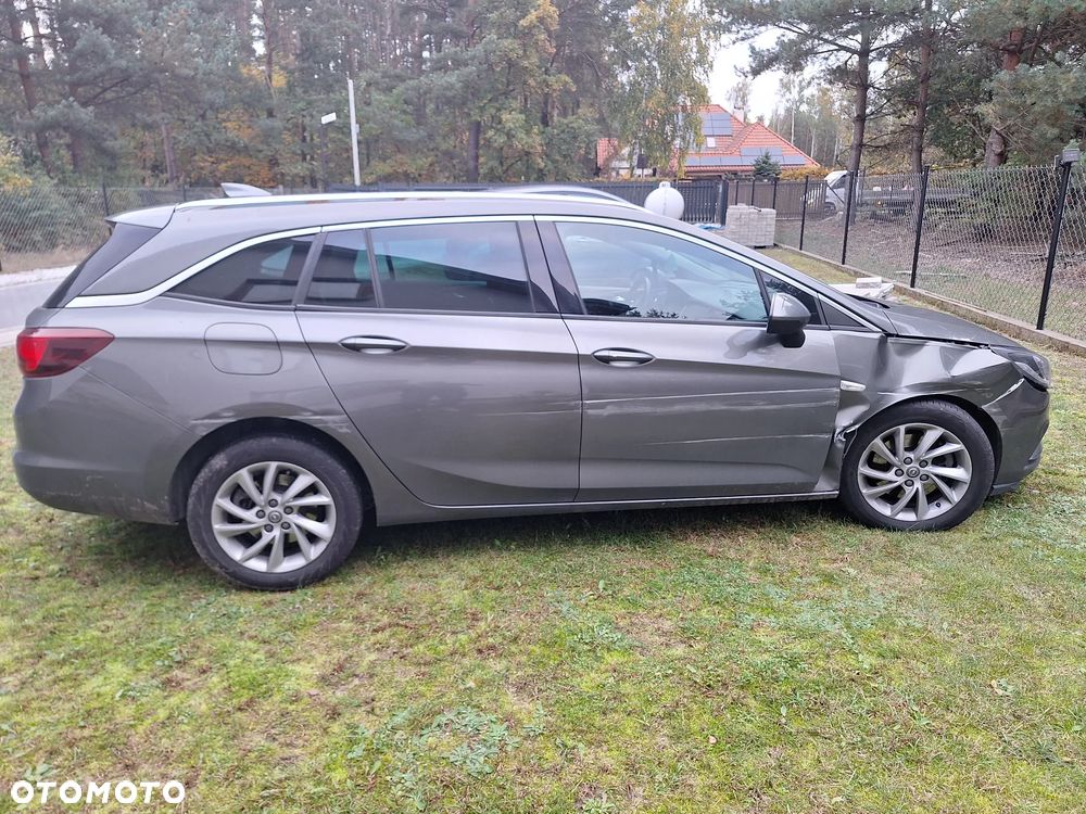Opel Astra V 1.6 CDTI Elite S&S - 2