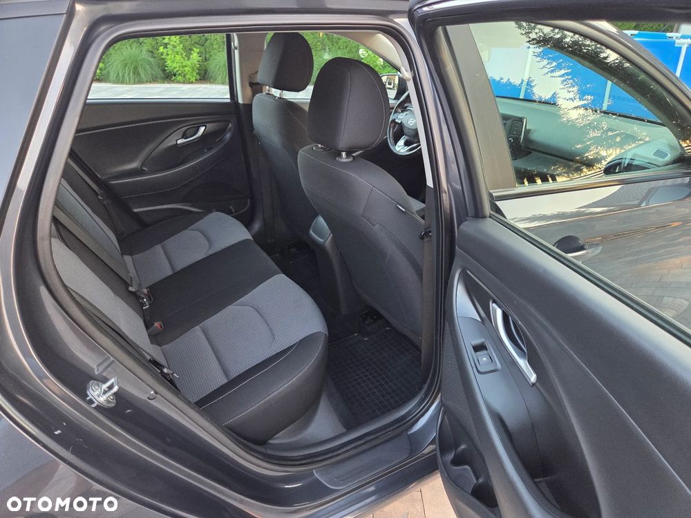 Hyundai i30 1.5 DPI Classic + - 30