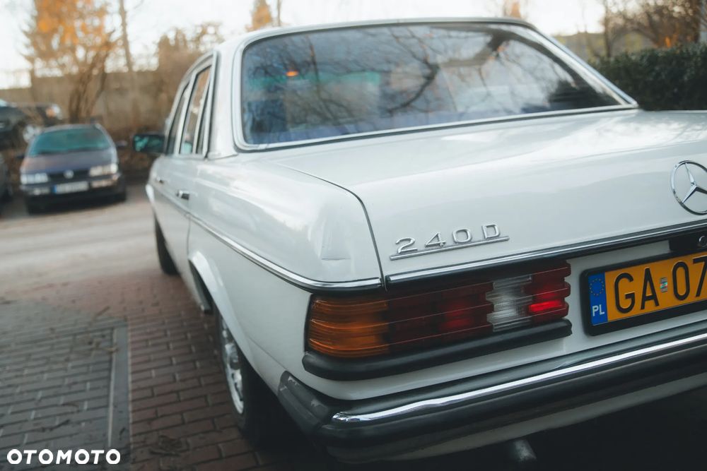 Mercedes-Benz W123 - 9