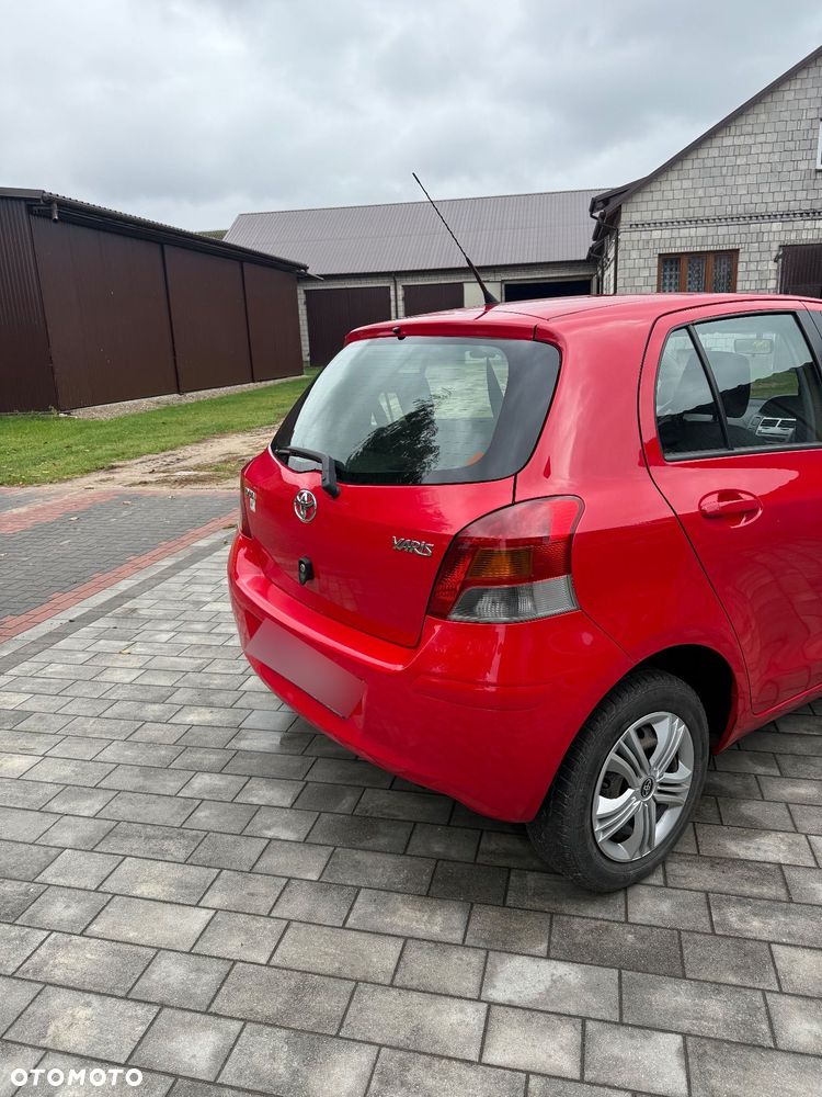 Toyota Yaris - 6