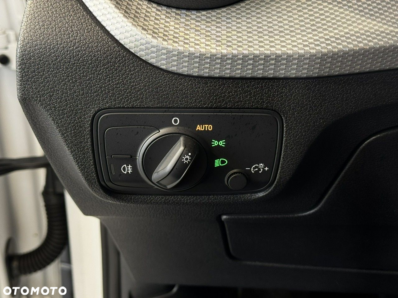 Audi Q2 - 19