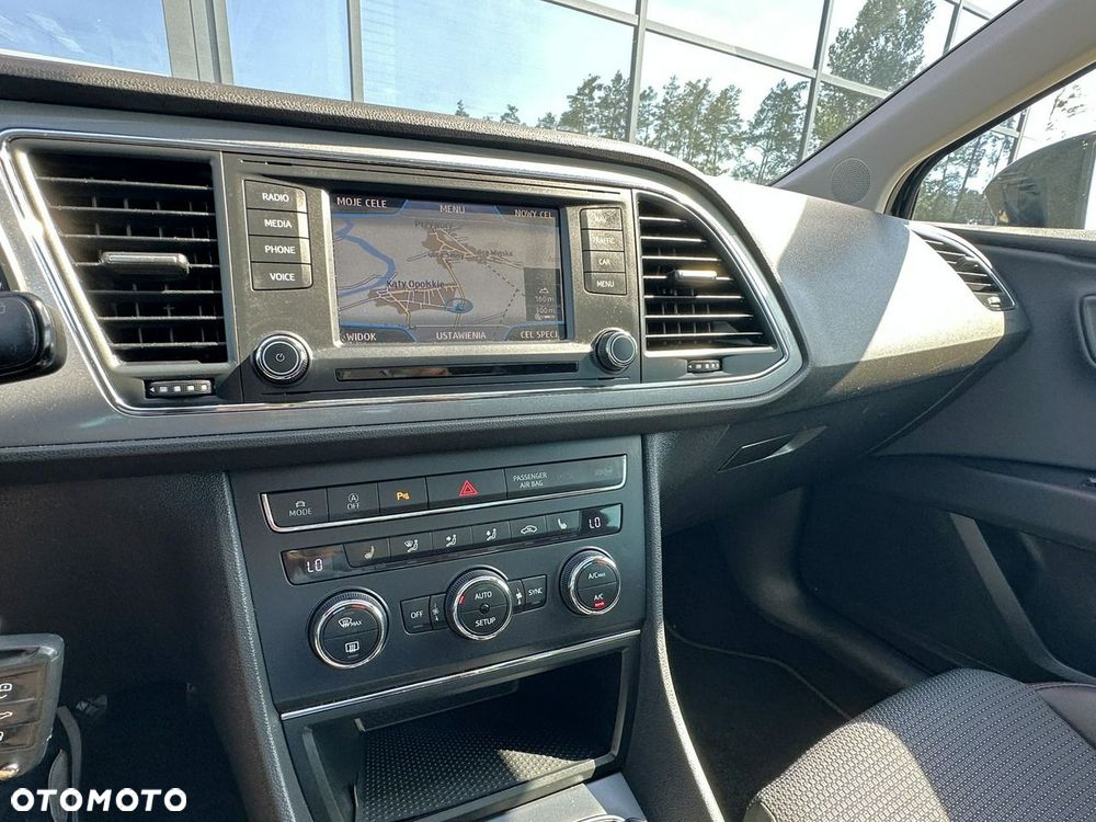 Seat Leon Sportstourer 2.0 TDI FR S&S DSG - 22