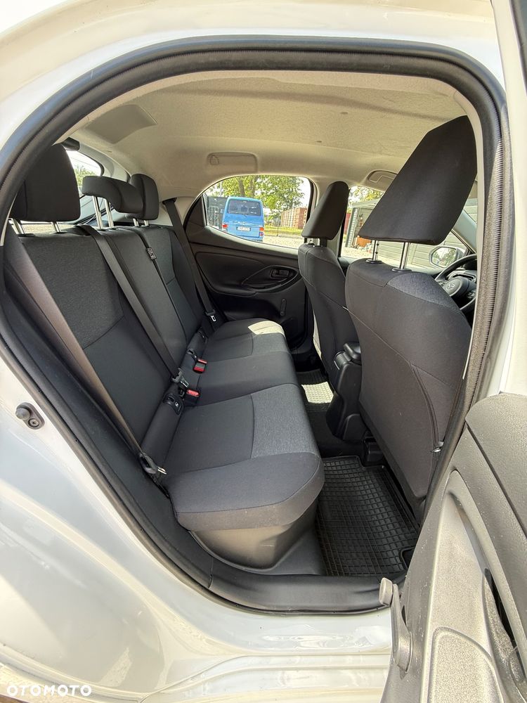 Mazda 2 Hybrid - 14