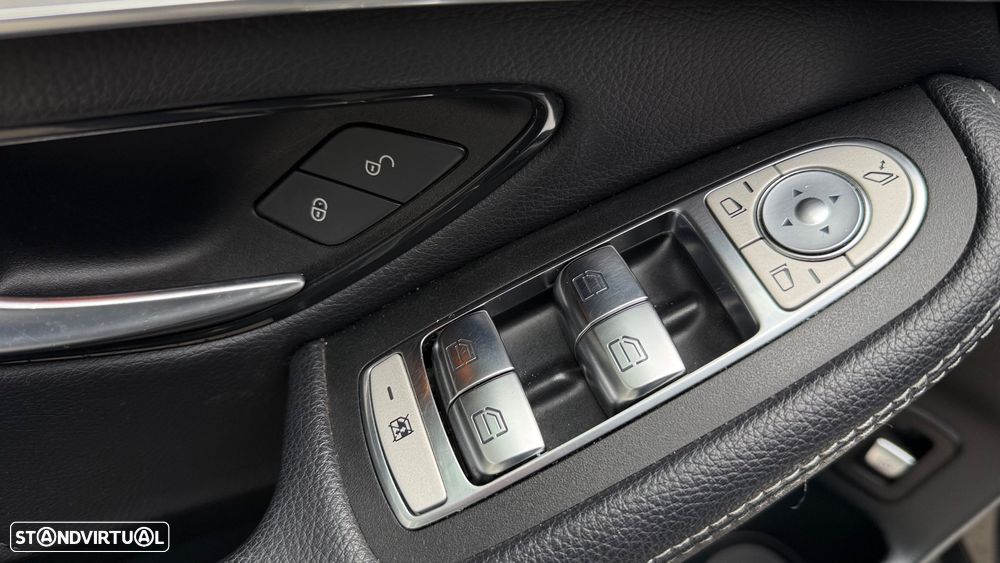 Mercedes-Benz GLC 300 de 4Matic 9G-TRONIC AMG Line Plus - 11