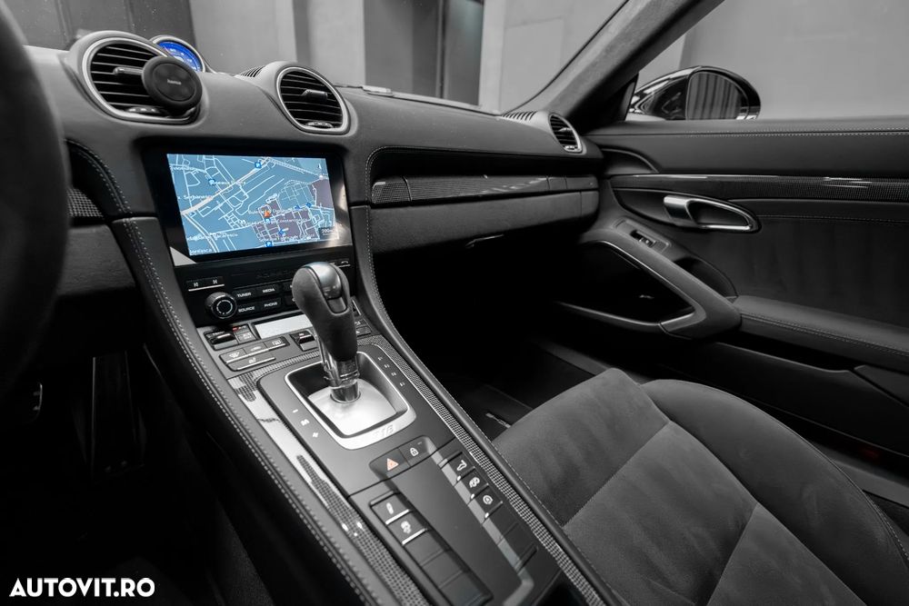 Porsche Cayman GTS 4.0 PDK - 24