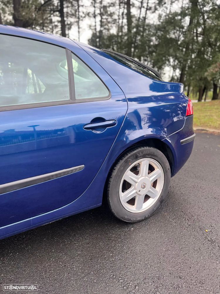 Renault Laguna 1.6 Expression - 4