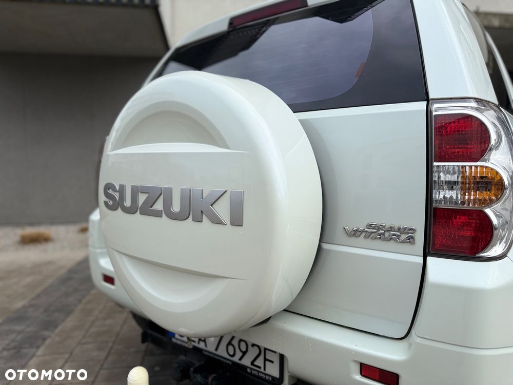 Suzuki Grand Vitara - 24