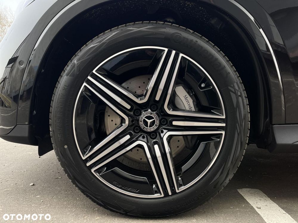 Mercedes-Benz GLC - 28