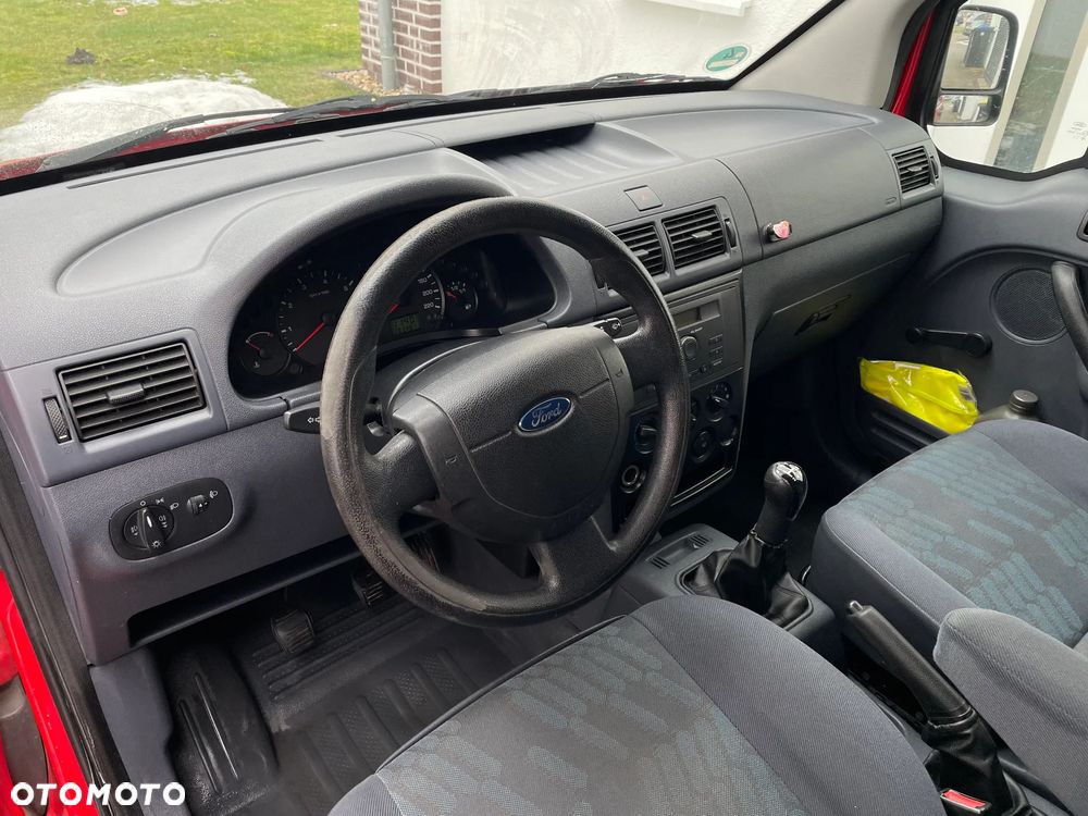 Ford Transit Connect - 13