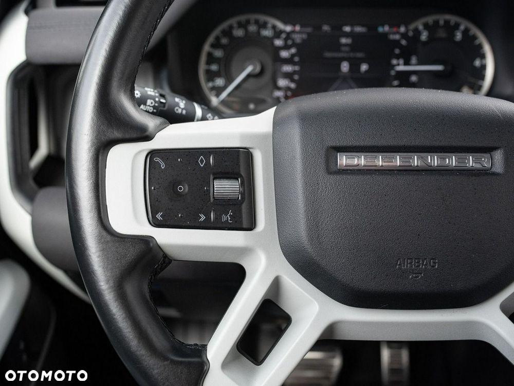 Land Rover Defender 3.0 D250 mHEV SE - 14
