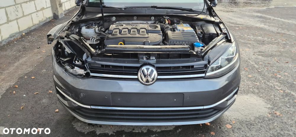 Volkswagen Golf - 21