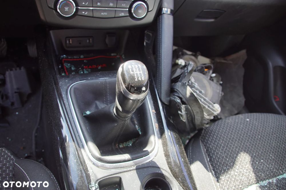 Auto na części - Renault Kadjar 1.2 TCE 131 KM H5F408 TL4 2017R Silnik Skrzynia Drzwi Maska Błotnik Zderzak Klapa Lampa Lusterko Klamka Szyba Deska Kokpit Sterownik Moduł Czujnik Licznik Wyświetlacz Panel Kierownica - 12