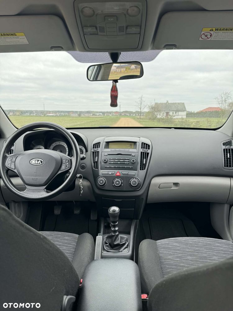 Kia Ceed 1.6 Crdi Comfort - 2