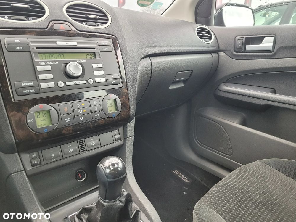 Ford Focus - 11