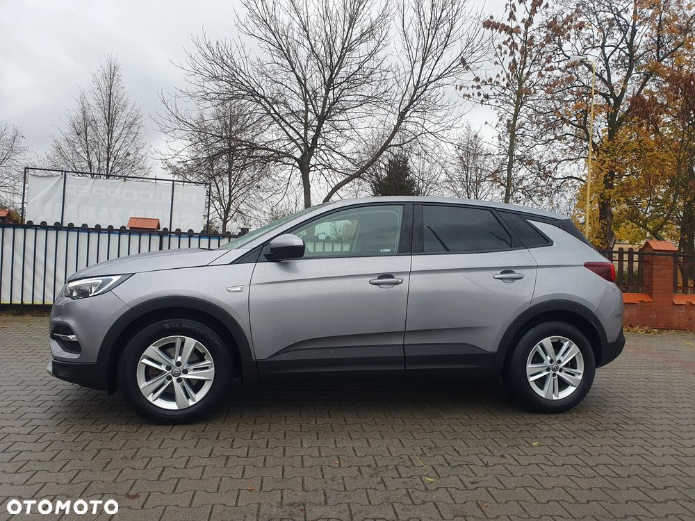 Opel Grandland X 1.2 Start/Stop Business Elegance - 2