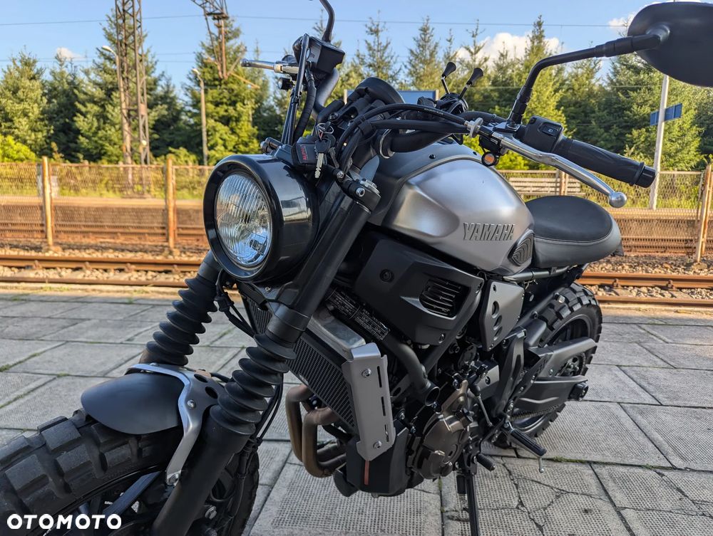 Yamaha XSR - 7