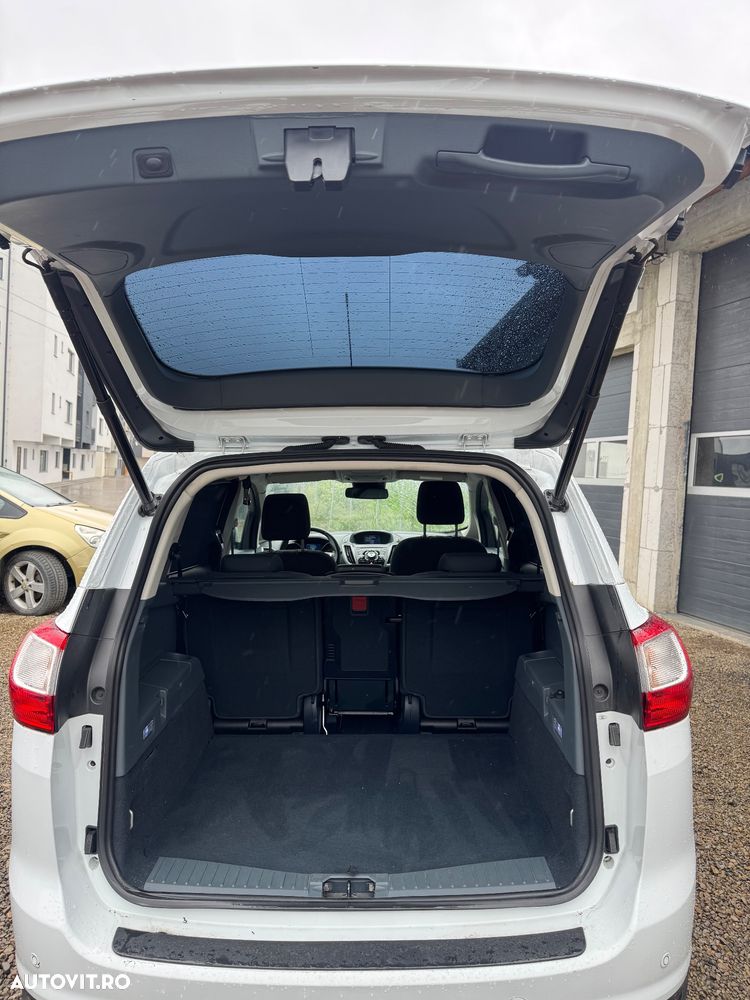 Ford Grand C-Max 2.0 TDCi DPF Powershift Titanium - 3