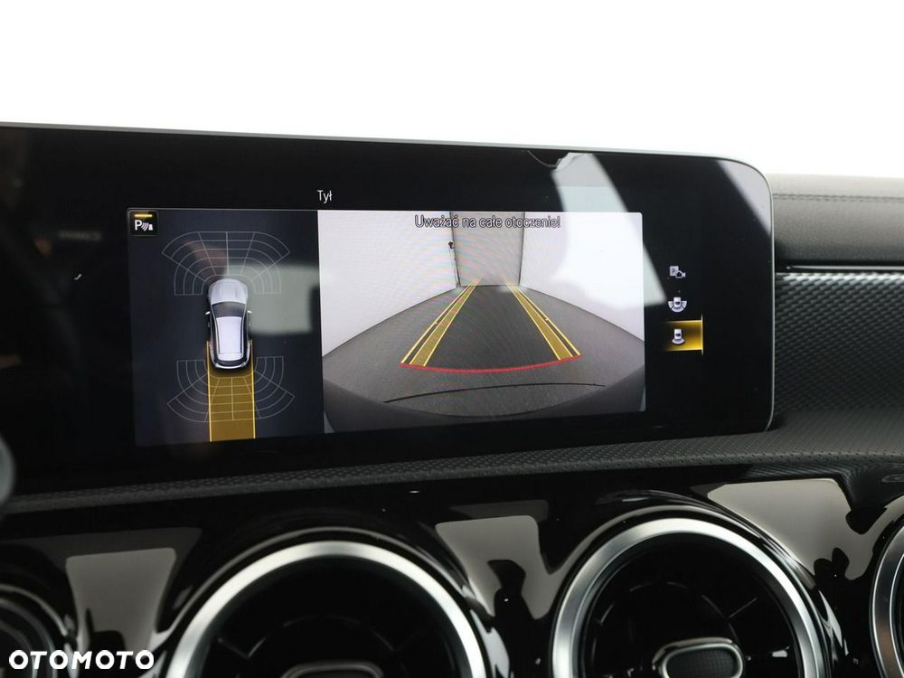 Mercedes-Benz CLA 200 d 8G-DCT Progressive - 25