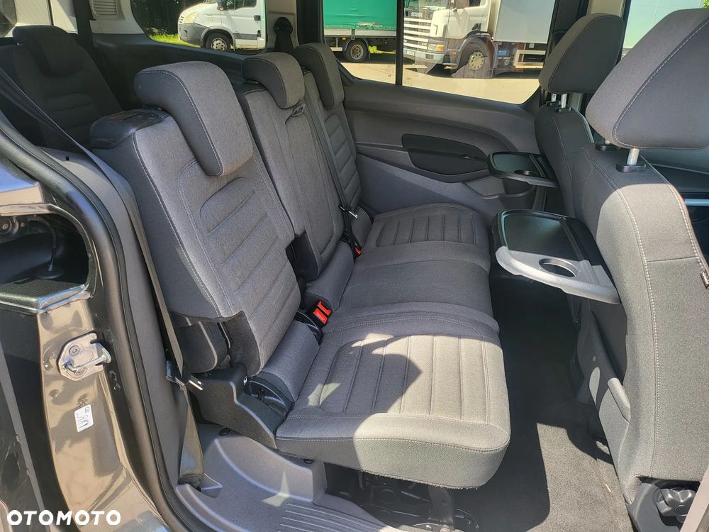 Ford Tourneo Connect Grand - 20