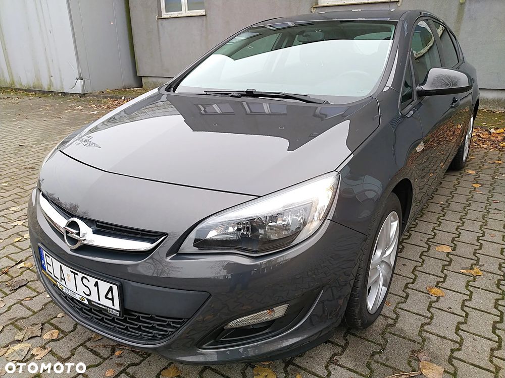 Opel Astra 1.4 Turbo Edition - 2