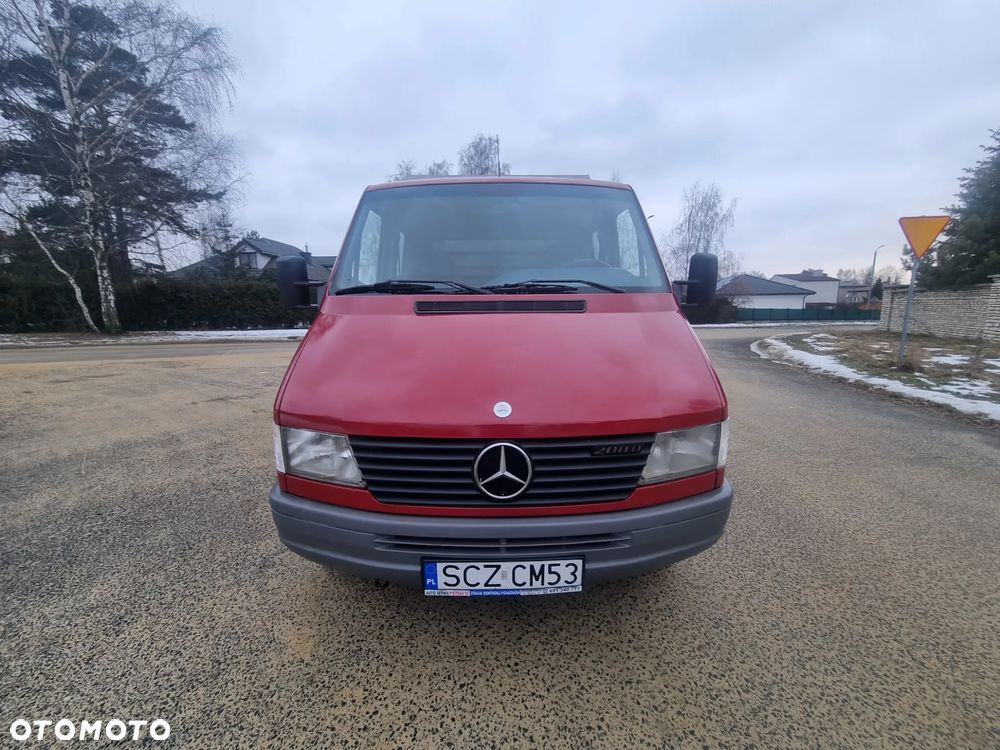 Mercedes-Benz Sprinter - 13