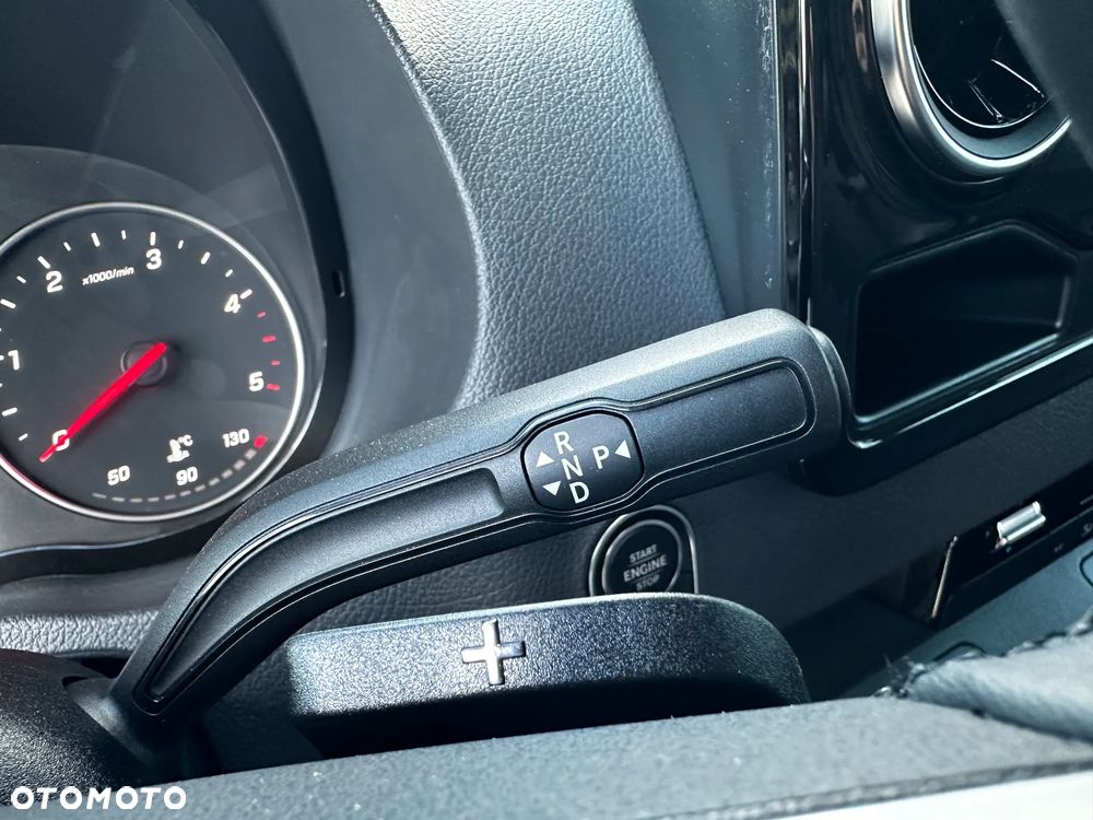 Mercedes-Benz Sprinter 319 CDI Pro długi 4x4 z zabudową skrzyniową - 19