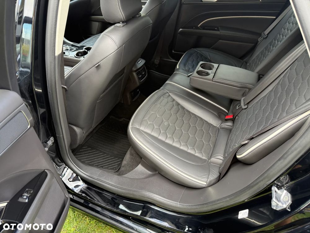 Ford Mondeo 2.0 EcoBlue Allrad VIGNALE - 16