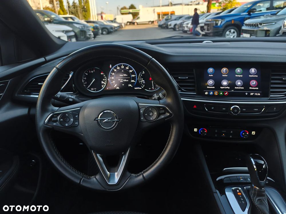 Opel Insignia - 21