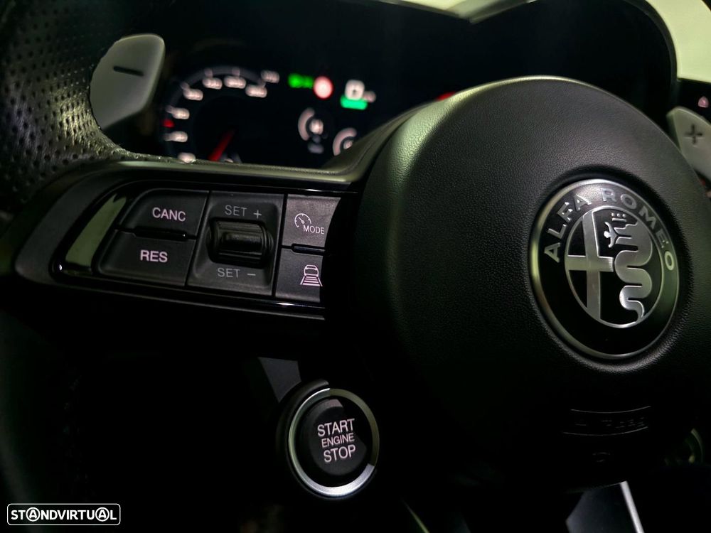 Alfa Romeo Tonale 1.5 Hybrid Edizione Speciale - 26