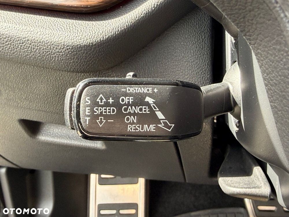 Skoda Octavia 2.0 TDI 4x4 Scout DSG - 25