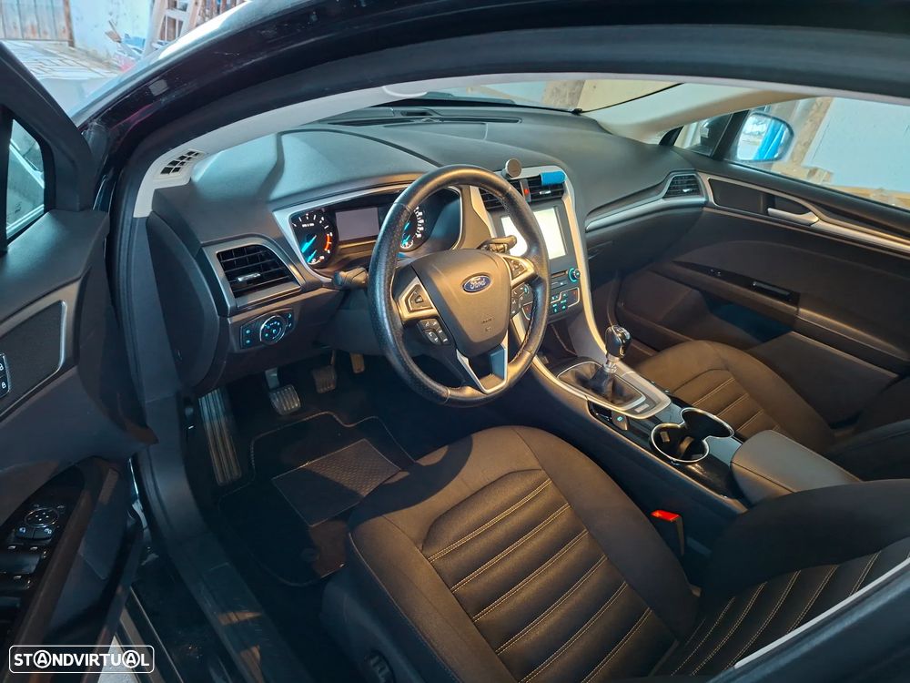 Ford Mondeo SW 1.5 TDCi Titanium - 8