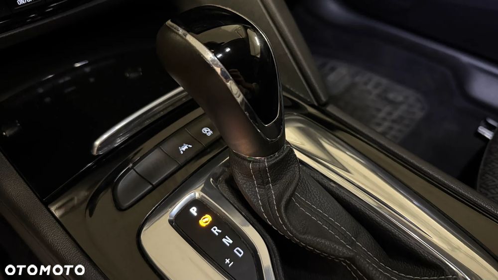 Opel Insignia 1.5 T Enjoy S&S - 16