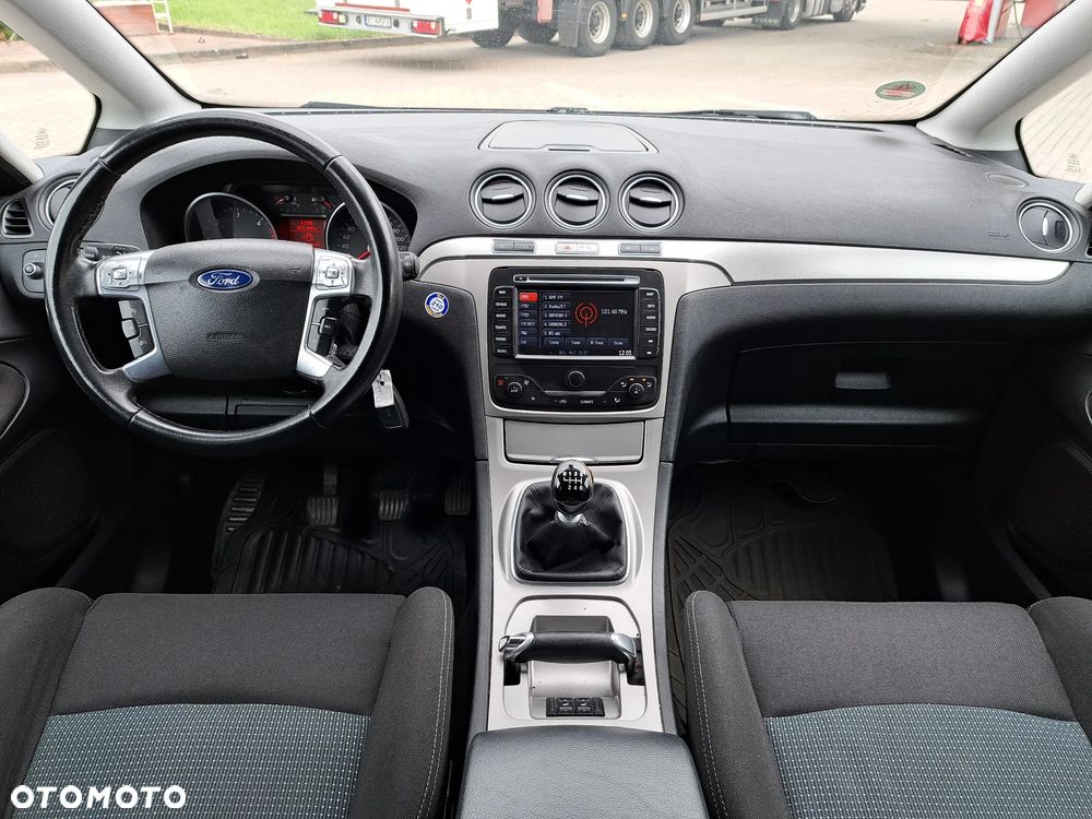 Ford S-Max - 20