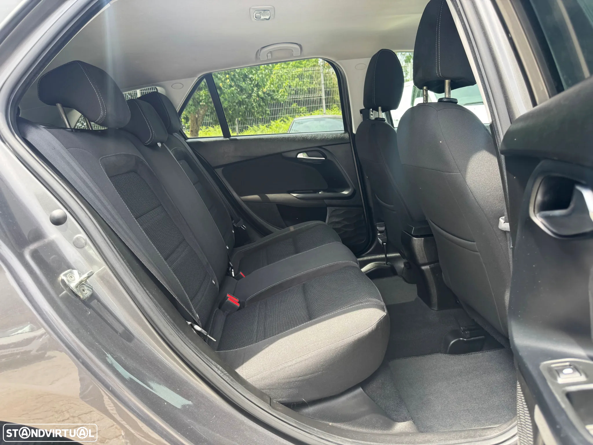 Fiat Tipo Station Wagon 1.3 M-Jet Lounge - 30