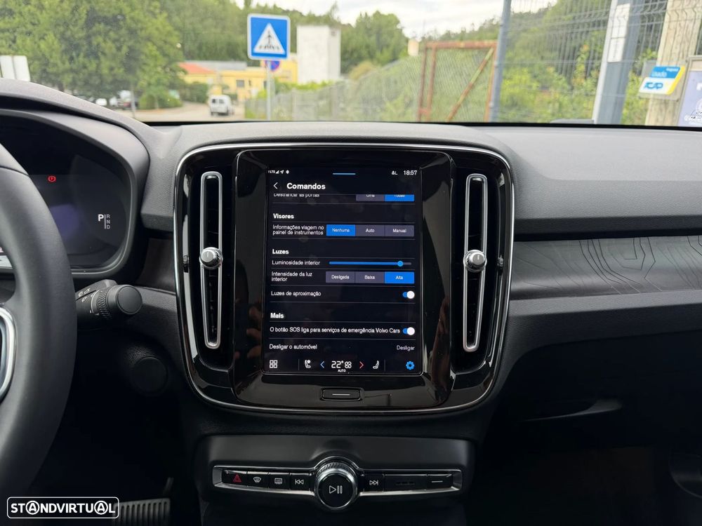 Volvo C40 Recharge Plus - 28