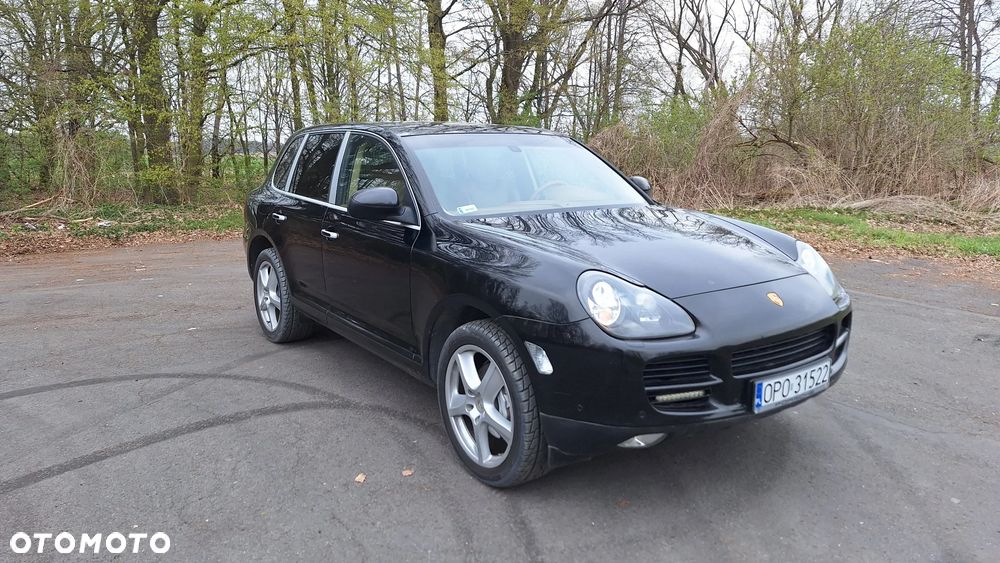 Porsche Cayenne - 4