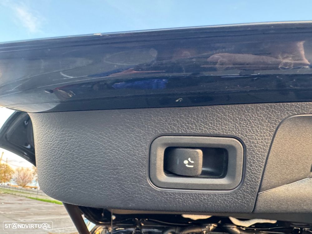 Mercedes-Benz GLA 250 e 8G-DCT - 18