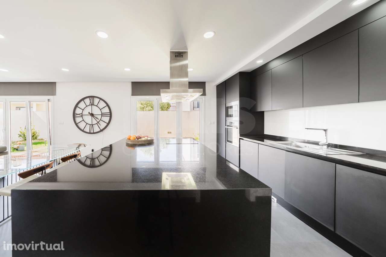 Moradia nova V4 em São João Da Talha - Grande imagem: 5/35